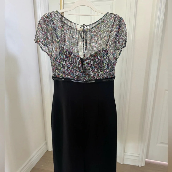 Tahari size 6 belted dress - Picture 5 of 9